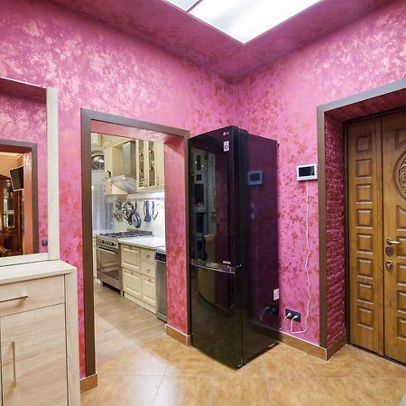 4You Apartaments Lviv Kültér fotó